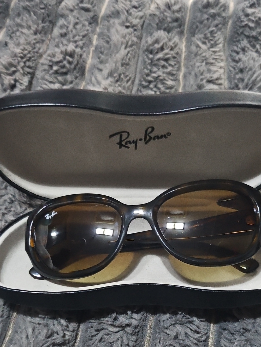 Ray-Ban RB 4198 Womens sunglasses